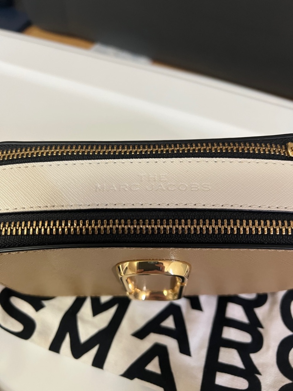 Marc Jacobs Beige and Pink Snapshot Leather Crossbody with Gold Hardware - Picture 2 of 10